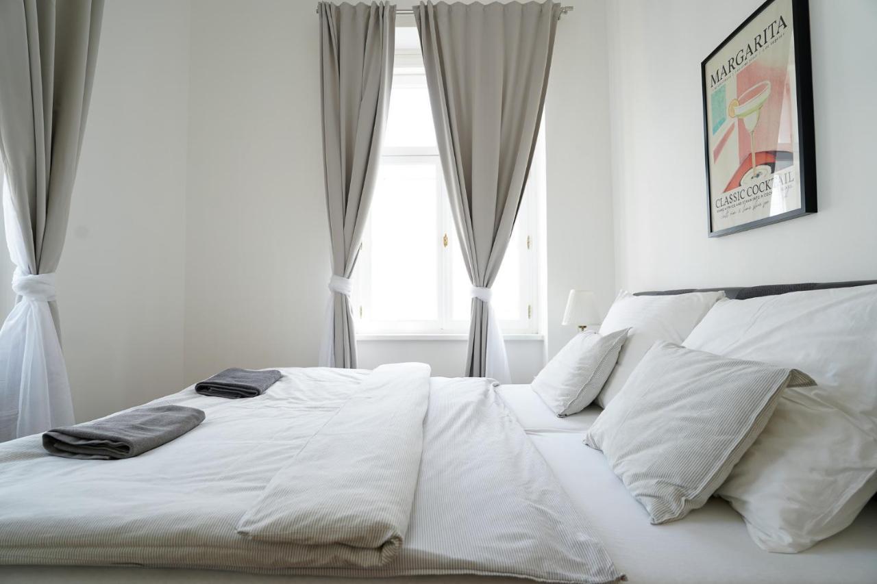The Dante Prague - Family And Friends Apartments Dış mekan fotoğraf
