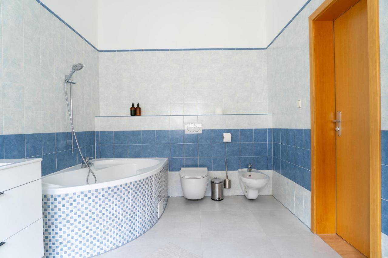 The Dante Prague - Family And Friends Apartments Dış mekan fotoğraf